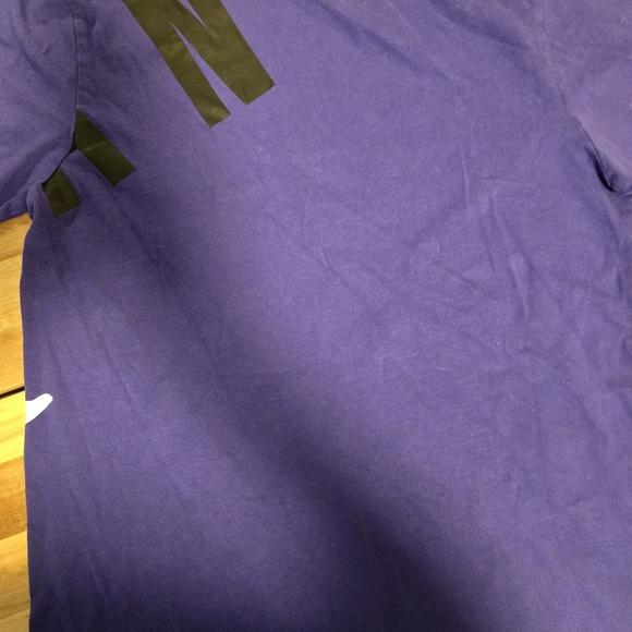 Jordan Royal Blue Tee with Iconic Graphic - Picture 3 of 3